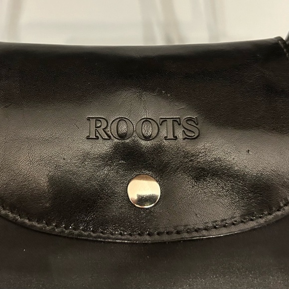 Vintage ROOTS Large Black Leather and Nylon Foldable Bag - Picture 3 of 7